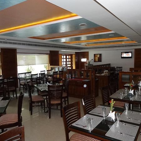La Hospin Hotel Rājahmundry Δωμάτιο φωτογραφία